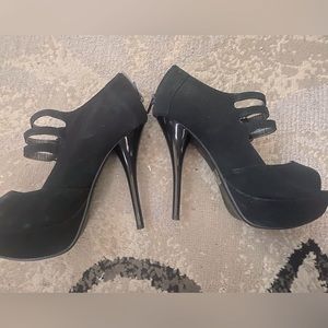 Heeled sandals